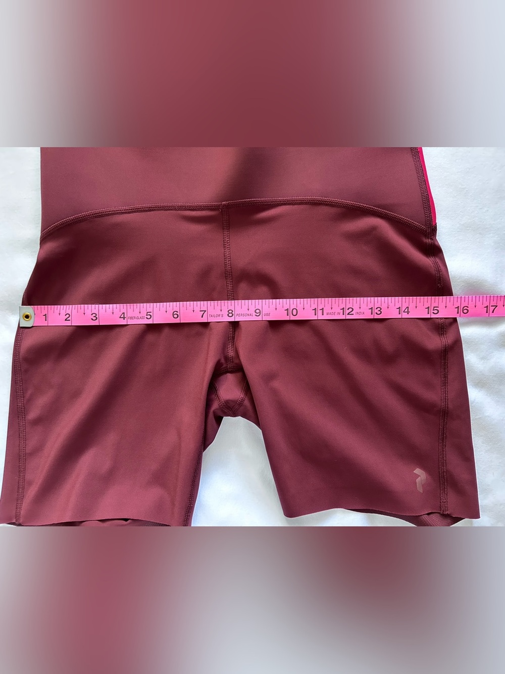 NWT - Peak Performance Light Short Tights in Obscure - Picture 15 of 15